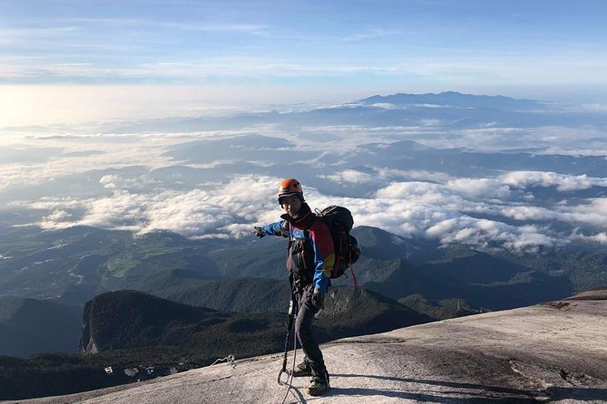 2d1n Mount Kinabalu Via Ferrata - Walk The Torq - 7:15 am at Sayat Sayat Hut and Walk the Torq