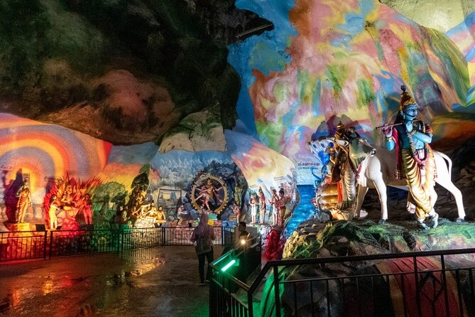 3-Hour Countryside and Batu Tour in Malaysia - Cave Villa adds a second, quieter cave