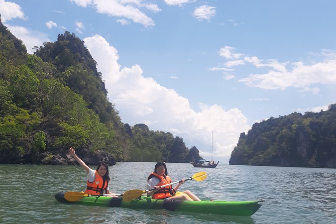 5 Hours Kilim Mangrove Kayaking Sharing Tour (With Hotel Pickup) - The 9:00 a.m. pickup keeps the day simple