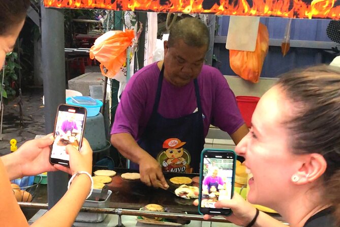 Authentic Malaysian Street Food Tour With 15+ Tastings Near KLCC - The food trail: from Ramly burgers to nasi lemak