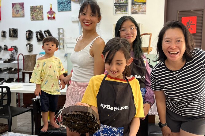 Batik Bag Painting Workshop by myBatik - Adding color and mixing your own shades