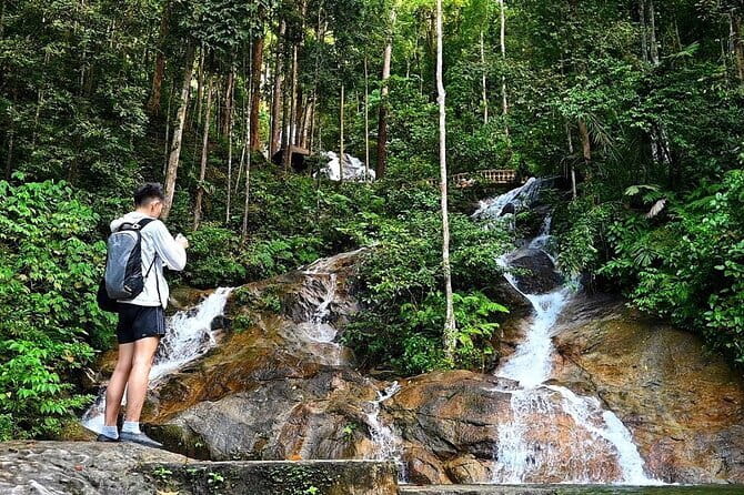 Batu Caves & Putrajaya Highlights: Landmarks & Botanical Garden - Lake views, bridges, and the city’s big scale