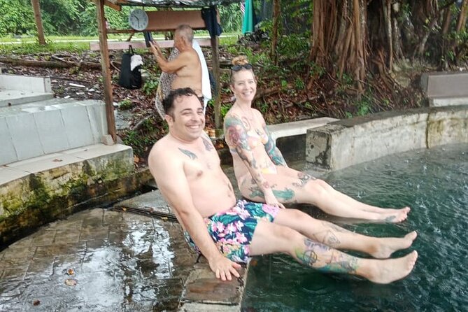 Batu Caves, Waterfalls & Hot Springs Day Tour from Port Klang - Jadi Batek Gallery and the hands-on batik stop