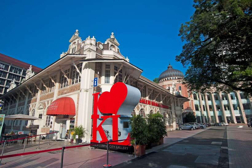 Best of Kuala Lumpur Tour with Twin Tower Entry - Starting at Batu Caves