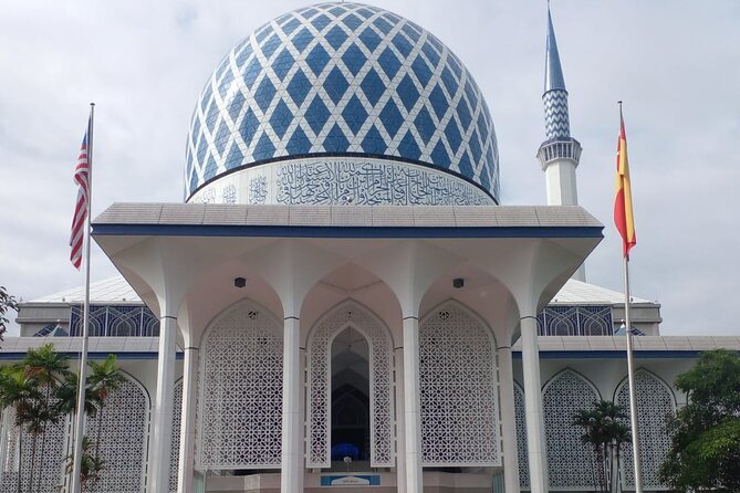 Blue Mosque And Batu Caves Private Tour from Kuala Lumpur - The $27 Price and What You Receive