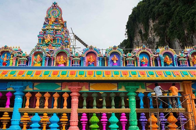 Blue Mosque And Batu Caves Tour - Timing, reliability, and communication