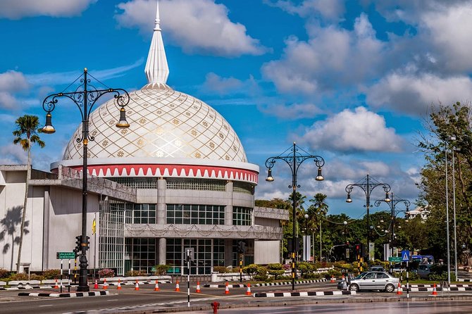 Brunei Heritage Tour - The Empire Brunei: white marble and gold accents