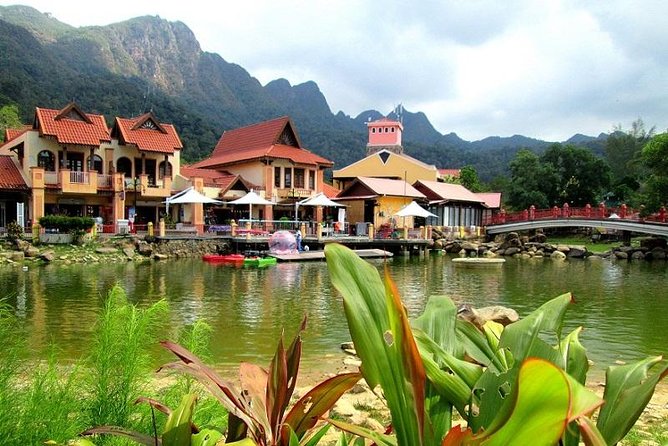 Cable Car and Oriental Village from Langkawi - What happens at SkyCab, SkyDome, and SkyRex