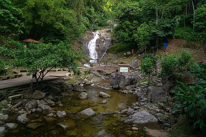 Cameron Highlands One Day Trip from Kuala Lumpur Privately Organised - Hotel pickup and the long road north