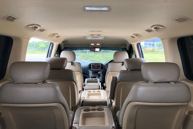 ~Chauffeur: Johor Bahru to Singapore MPV Transfer - Crossing immigration without hauling your bags
