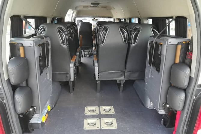 ~Chauffeur: Johor Bahru to Singapore Van Transfer - Choosing a pickup in Johor Bahru