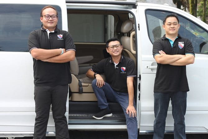 ~Chauffeur: Johor Bahru to Singapore Van Transfer - Who will get the most from this van service?