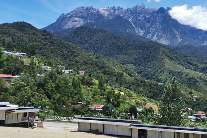 Day Trip Kundasang Sabah - Arnab Village and the rabbit stop