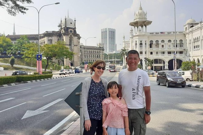 Explore Kuala Lumpur: Iconic City Landmarks & Batu Caves - Batu Caves and the golden Murugan statue