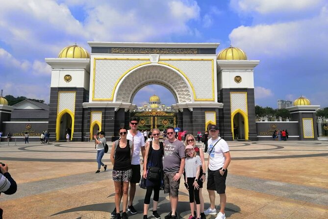Fascinating Kuala Lumpur Tour with 13 Famous Landmarks - Harriston Chocolate adds a commercial finish