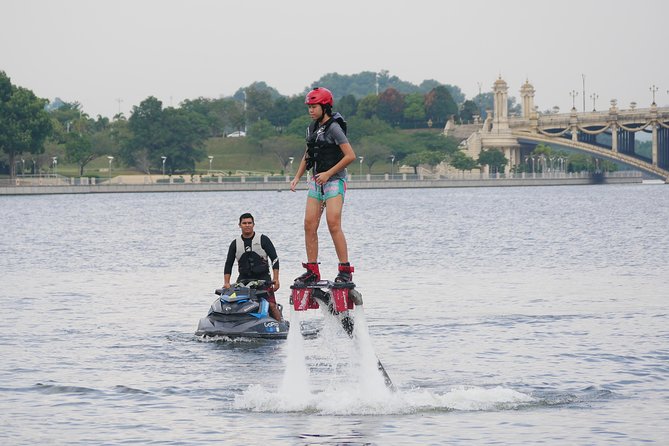 Flyboard Experience - SINGLE (30mins flight) - How private group participation changes the session