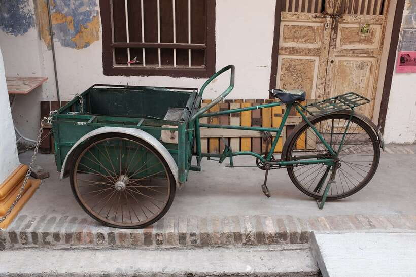 From Kuala Lumpur: Full-Day Tour to Ipoh - Gunung Lang, markets, and the route that may change