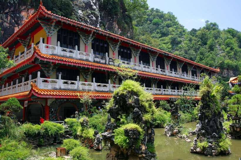 From Kuala Lumpur: Full-Day Tour to Ipoh - Breakfast, white coffee, and the food-first side of Ipoh
