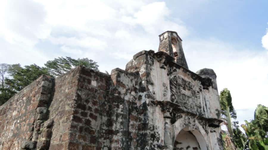 From Kuala Lumpur: Private Full Day Tour to Malacca - Climbing St. Paul’s Hill for the best historic view