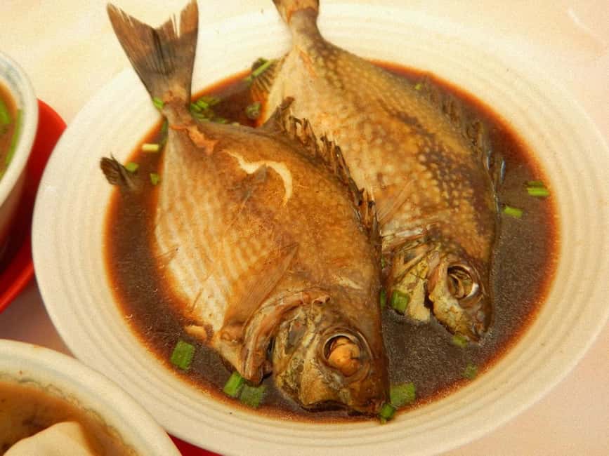 From Sandakan: 7 Unmissable Local Stops Private Tour - Sandakan Central Market and the everyday city