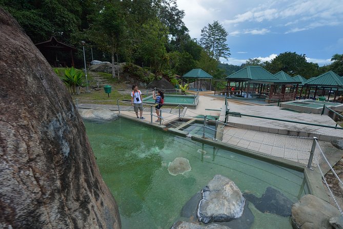 Full-Day Kinabalu Park and Poring Hot Spring Day Trip - Lunch, transfers, and what the price really covers