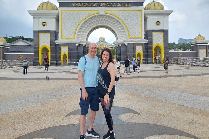 Full-Day Kuala Lumpur Sightseeing Tour - Royal Selangor and Malaysian batik