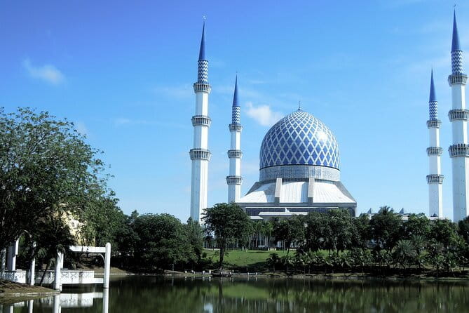 Genting Highlands & Batu Caves Include Cable Car Tickets - What the private format adds