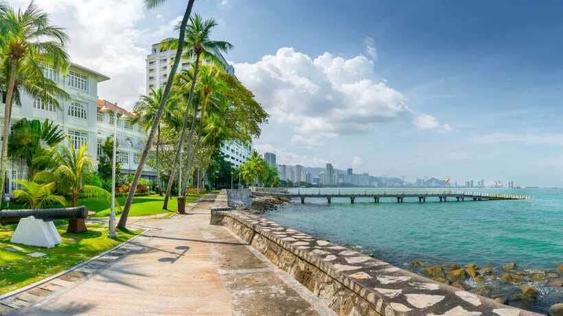 George Town: 5-Hour Penang Island City Tour - Little India and the houses of Chew Jetty