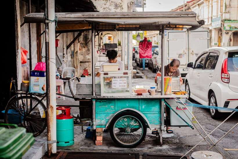 Good Morning Penang Food Tour with 15+ Tastings - Penang laksa and a sharper change of pace