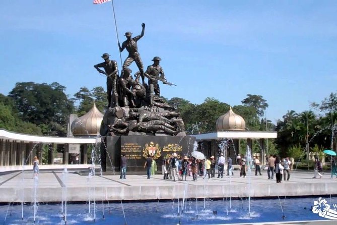 Half Day City Tour ( 4 hours ) - Istana Negara offers a short look at Malaysia’s royal center