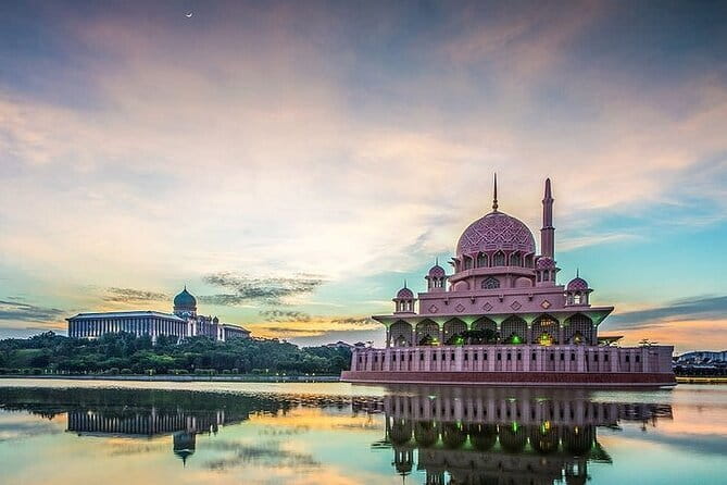 Harmony & Cultural Night Tour - Little India, Brickfields, and the food question
