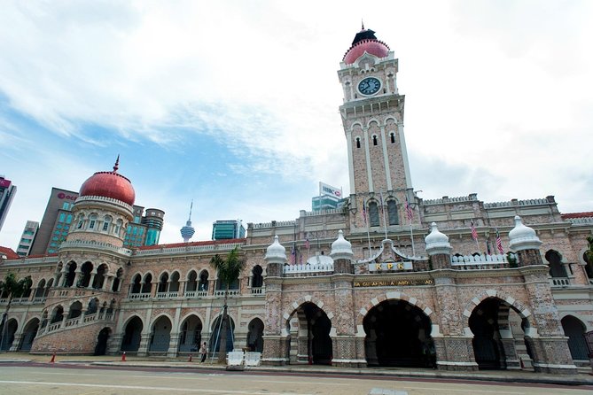 Highlights & Hidden Gems With Locals: Best of Kuala Lumpur Private Tour - Jamek Bazaar and Little India flavors
