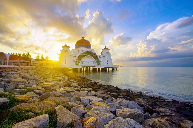 Historical Malacca Day Tour with Lunch from Kuala Lumpur - A Famosa and the Portuguese chapter