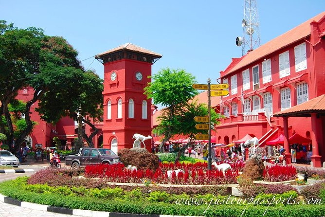 Historical Malacca Tour from Kuala Lumpur - Jonker Street and the local pause