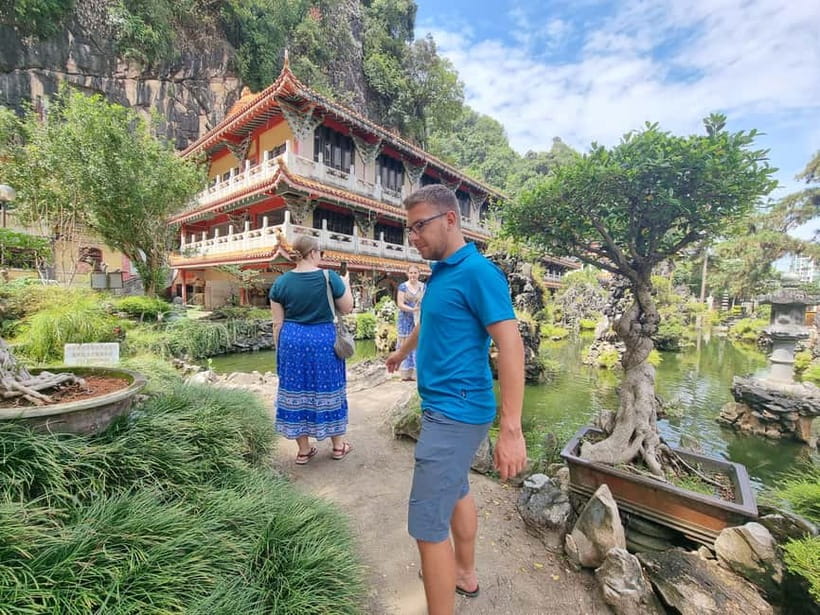 Ipoh Cave Temples Tours - The oldest cave temple and its Chinese character