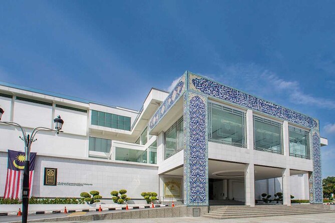 Islamic Arts Museum Admission with Kuala Lumpur Famous Landmarks - Istana Negara: A Short Look at Malaysia’s Royal Seat
