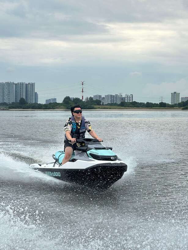 Johor Bahru : Seadoo JetSki 30mins Self Ride Tour(Single) - Who will enjoy this ride most?