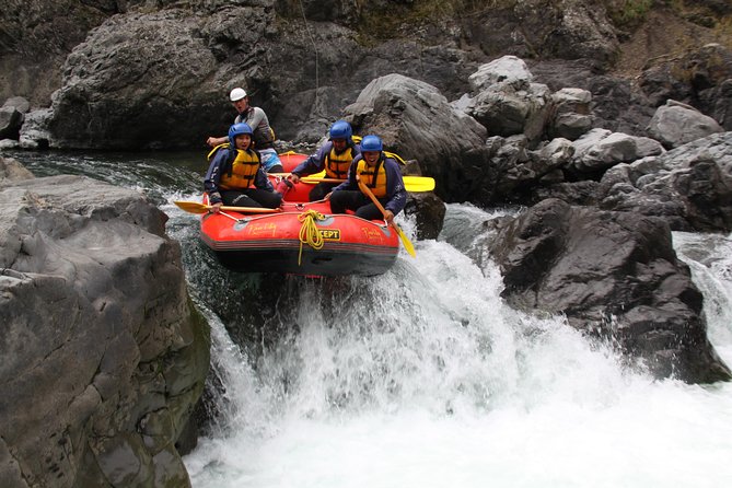 Kiulu River Water Rafting Day Tour from Kota Kinabalu - Getting ready beside the Kiulu River