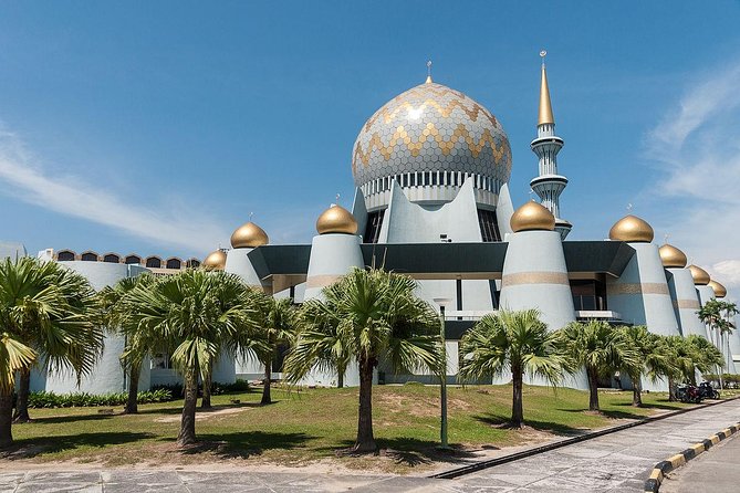 Kota Kinabalu City Half Day Tour - Pu Toh Tze Temple and the ten entrance statues
