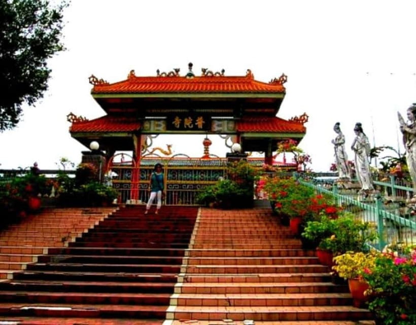 Kota Kinabalu City Tour: Culture & Heritage tour with Lunch - Why the guide matters so much