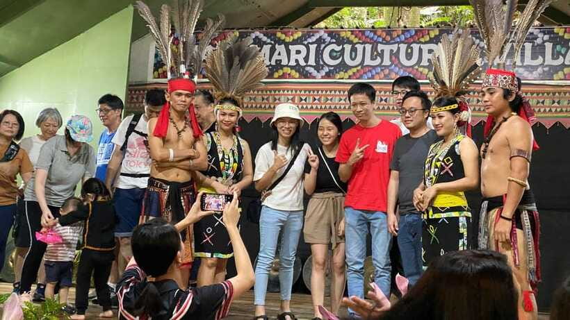 Kota Kinabalu : Mari-Mari Cultural Village Day Tour - Pickup, group format, and accessibility