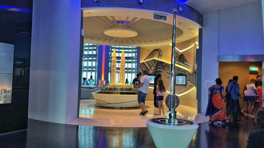 Kuala Lumpur: 4-Hour Tour & KL Towers Visit [Private] - King’s Palace and Malaysia’s royal image