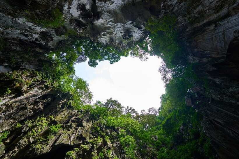Kuala Lumpur Adventure:Kanching Falls, Ramayana & Batu Caves - What the private vehicle adds to the day
