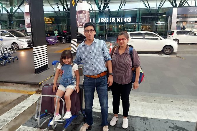 Kuala Lumpur Airport To Kuala Lumpur City Hotels - Meeting Your Driver After Landing