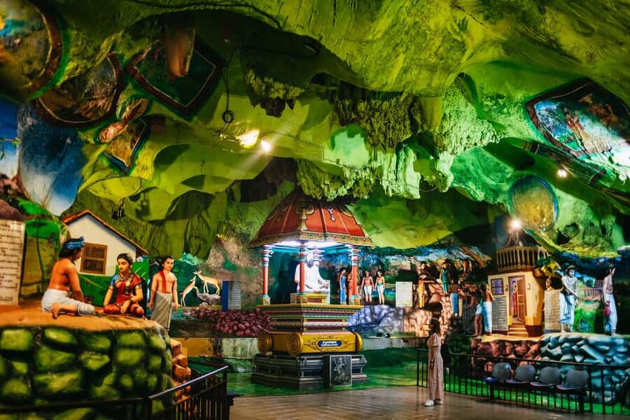 Kuala Lumpur: Batu Caves Half-Day Tour with Pick-Up Option - Inside the main cave and its Hindu shrines