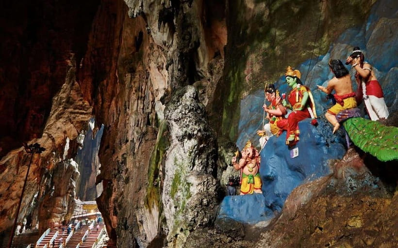 Kuala Lumpur: Batu Caves & Kuala Gandah Elephant Sanctuary - Who will enjoy this day most?
