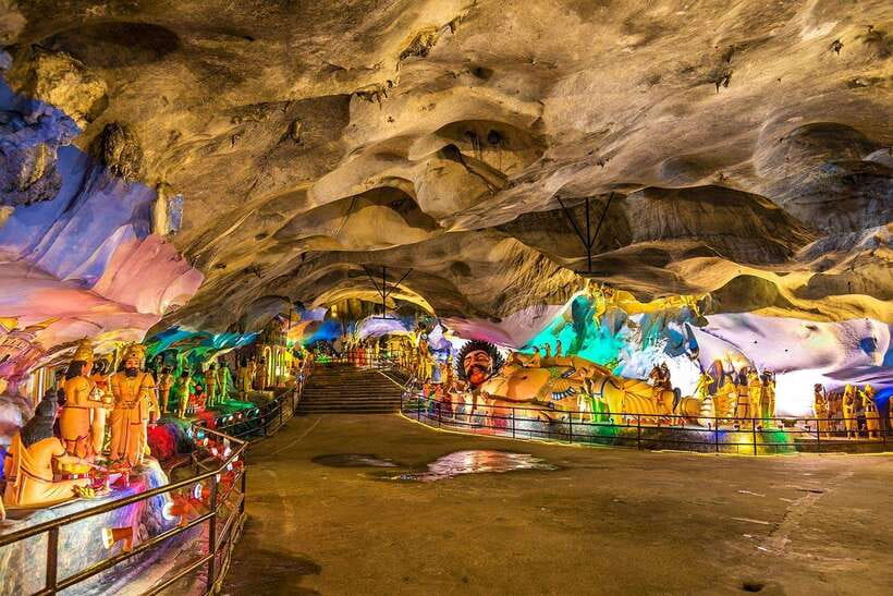 Kuala Lumpur : Batu Caves Private Tour - Why Batu Caves works so well as a half-day trip