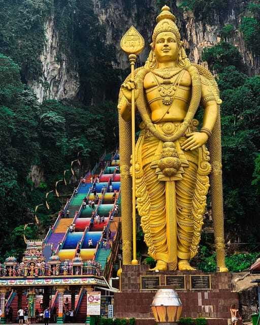 Kuala Lumpur : Batu Caves Private Tour - Seeing batik made by hand