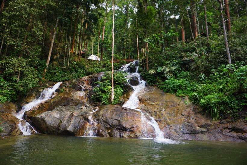 Kuala Lumpur: Batu Caves, Ramayana Caves & Kanching Falls - Batu Caves and the 272-step climb