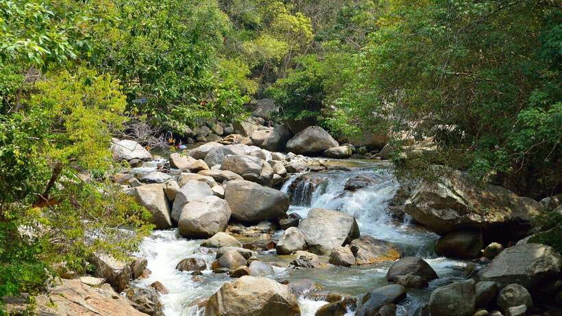 Kuala Lumpur: Batu Caves, Ramayana Caves & Kanching Falls - Kanching Falls and the rainforest trails